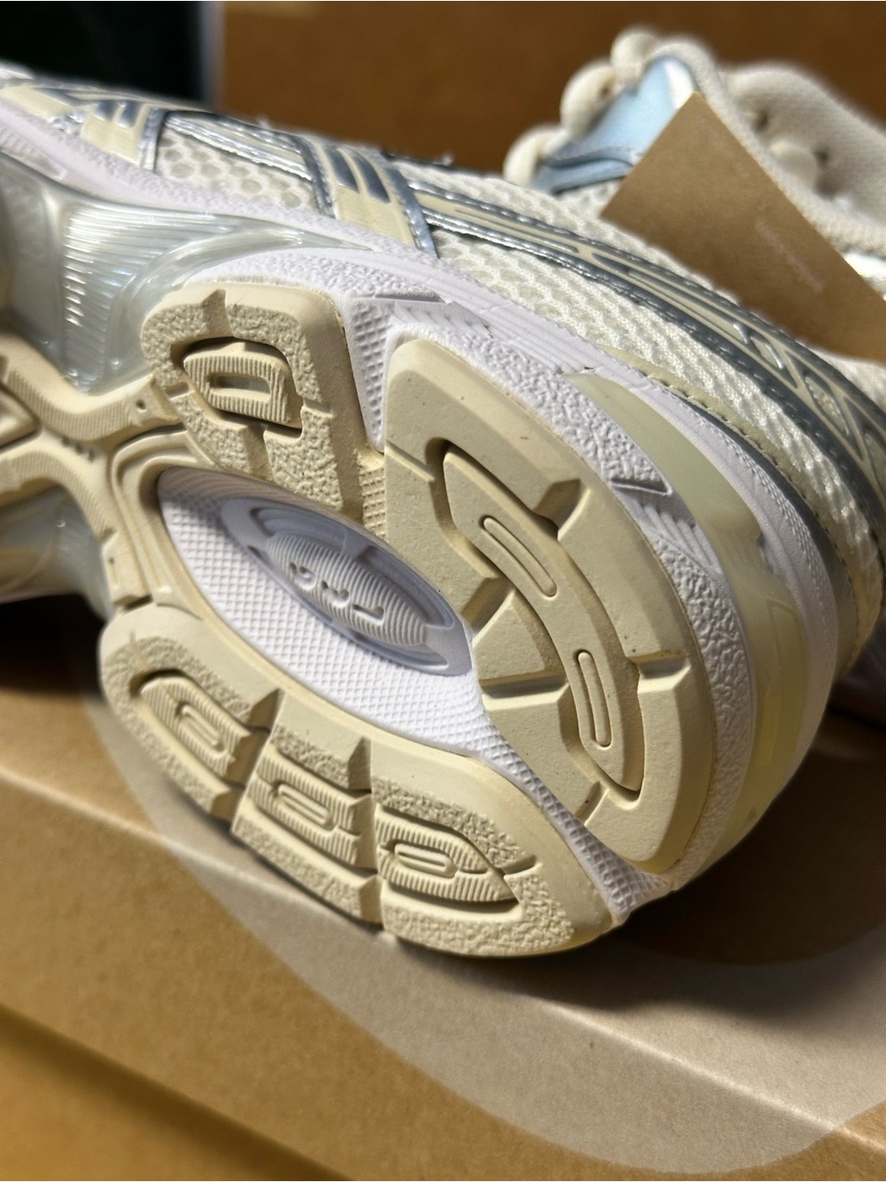 ASICS GEL-1130 Silver and White Running Sneakers - NEW - Picture 6 of 11